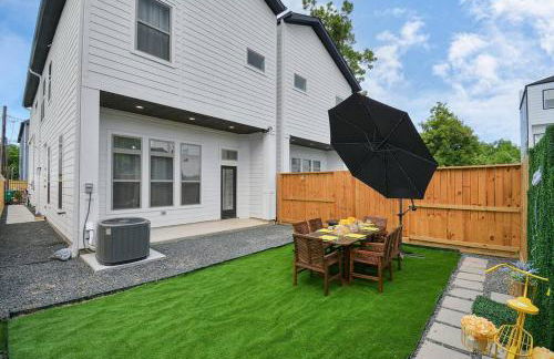 Blissful Getaway Home with Hot Tub & Backyard Near Downtown - Photo 24
