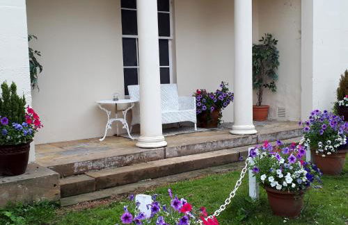 East Wing Apartment in Elgin - Foto 9