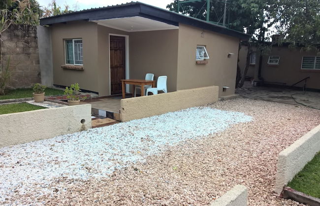 Mambilima Furnished Guest Wing - Foto 1