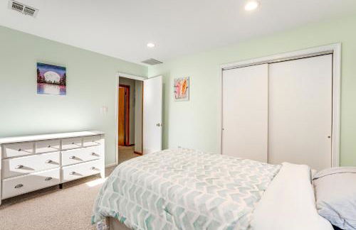 New Jersey Home with Private Office and Backyard Oasis - Foto 20