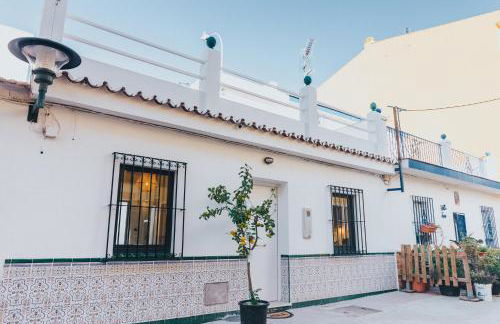 Malaga Beach House, 2 city bikes, 2 children's bikes, WiFi, BIG terrace, BBQ, Family, Childfriendly - Photo 8