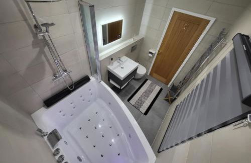 Sunset Point Apts - Aqua Therapy Suite - Foto 10