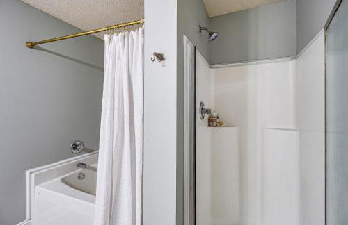 Work-Friendly Madison Home Near Research Park - Photo 13