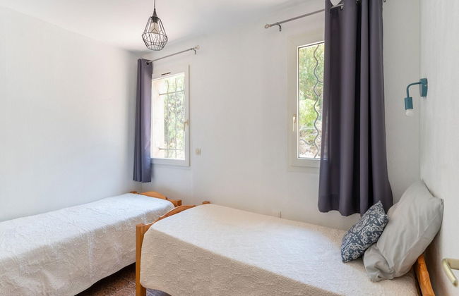 Cosy Holiday Home in Minerve With Garden - Foto 3