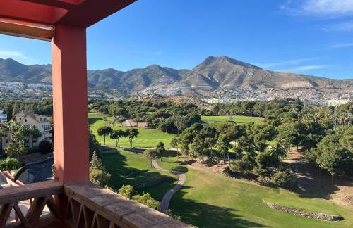 Hill View Benalmadena Appartment with fresh renovation - Foto 2