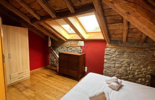 Casa de poble acollidora,amb llar de foc, - Foto 2