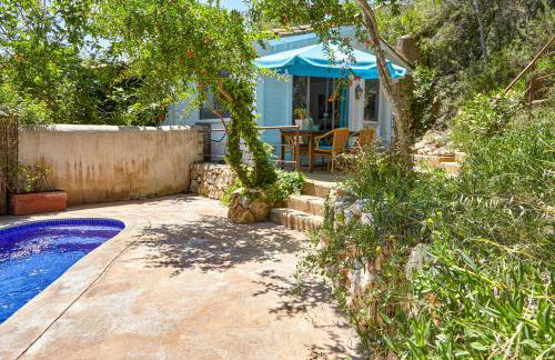 Casa Granada at Masia Nur Sitges, with private pool and adults only - Foto 1