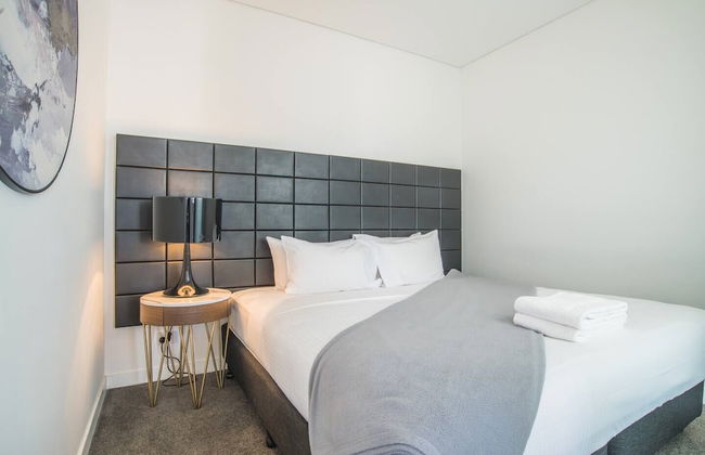 2bed Apartment! Modern Home for 4 at Chatswood - Photo 2