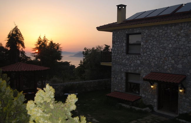 An Unspoilt Setting, Luxurious Surroundings and a Warm, Personal Welcome - Foto 21