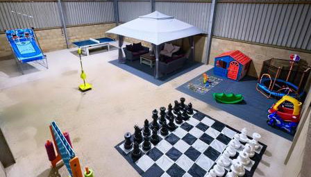 Luxury House on Private Estate with Hot tub and Play Barn - Foto 3