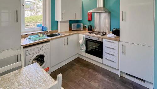 Homely Base - Photo 4