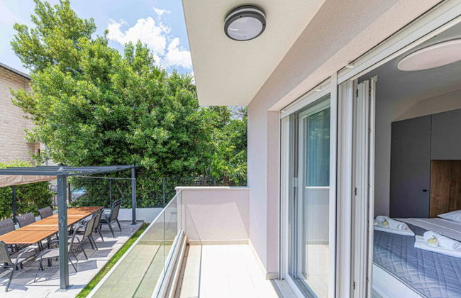 Expansive Retreat With Private Pool & Bbq, Near the Beach - Foto 20