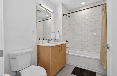 Luxury 3BR 2BA apt near Harvard with Free Parking - Foto 6