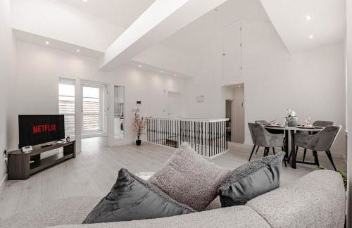 New Modern 2-Bed Apartment in Central Southend, Sleeps 5, Contractor Friendly - Foto 6