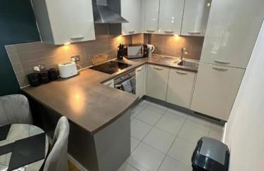 City View One Bedroom Apartment by StaySavvy Accommodation - Foto 5