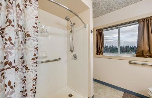 Less Than 1 Mi to Kenai River Spacious Cabin with Deck! - Foto 22