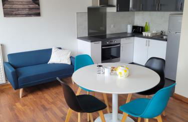 Bel appart avec parking, proche centre et plages - Foto 1