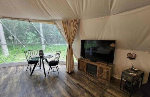 Bunny Bungalow Romantic Getaway in a Spacious Geodome - Foto 3