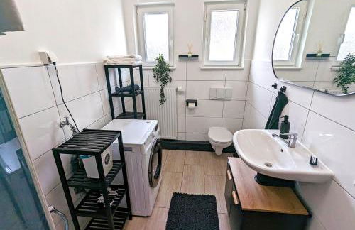 BesTime - 5 Schlafzimmer, Wohnzimmer, Küche, Waschtrockner, Terrasse, Smart-TVs, Netflix, Tischfußball - Foto 36