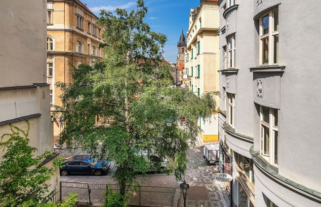 Golden Angel Suites by Adrez Living - Photo 28