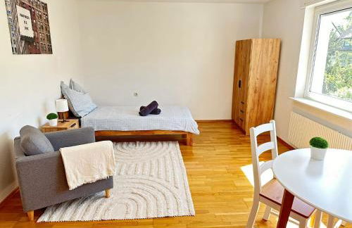 8 Einzelbetten Böblingen I 6 Schlafzimmer I 2 sep Ebenen I 2 Bäder, 2 sep WC I Messe, A81 I Monteure, Teams - Foto 10