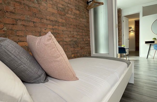 Hotel and the City-Midtown - Photo 23