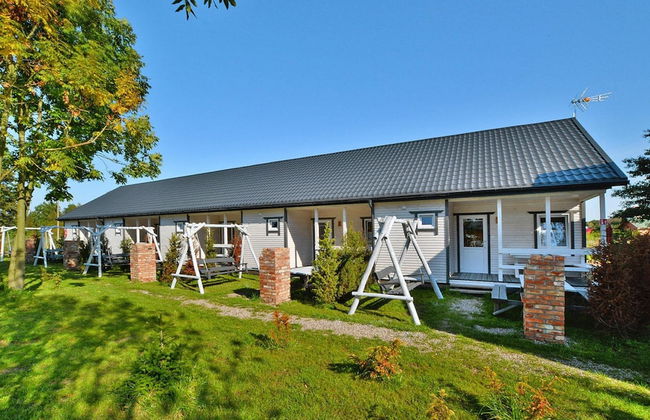 Cottage in Rusinowo Near Seaside Beach - Photo 1