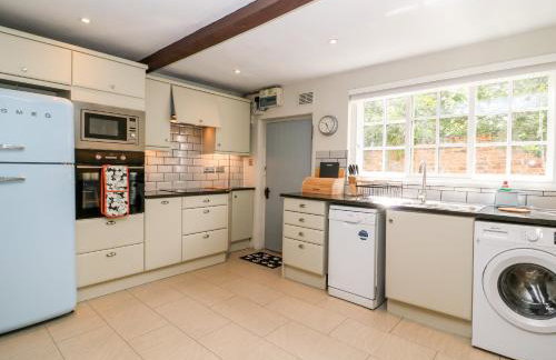 Kemps Yard Retreat - Photo 10