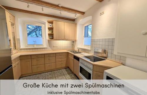 Das Waldhäuschen - bis 10 Personen, 4 Schlafzimmer, 2 Bäder, Tischkicker, kostenlose Parkplätze, WLAN, Smart-TVs - Foto 3