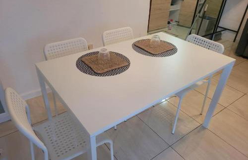 Sunny home in the center near the beach - Photo 7