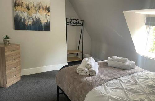 Oak House by ShortStays4U A Modern 3Bedroom Townhouse with free parking in town! - Foto 7