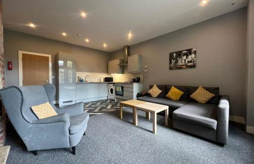 1 bed Apt close to Leeds Arena Sleeps up to 4 people F3 - Photo 3
