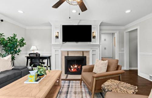 New! Private Lakefront Retreat 3BR 2BA Game Room - Foto 18