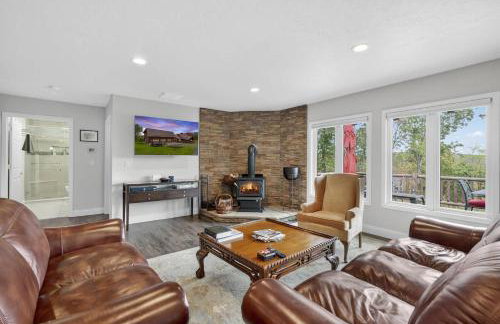 Family Mountain Escape w Private Suite Modern Comforts - Foto 7