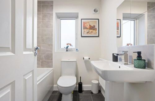 Aylesbury 4BR House-Garden & Parking Sleeps 10 - Foto 14