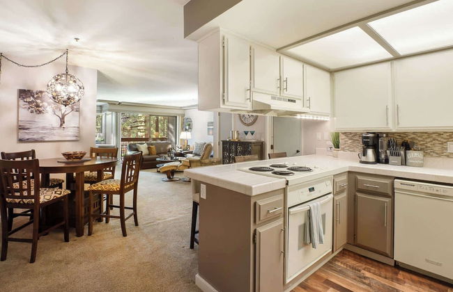 Escape to Incline Village! Min to Beach and Skiing - Photo 7