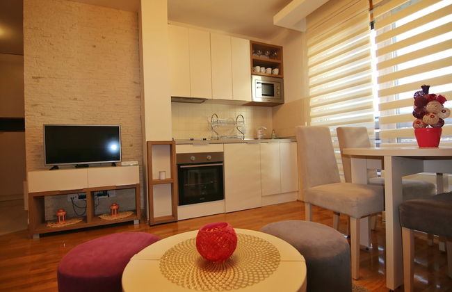 Konaciste Egoiste - Centar - Photo 10