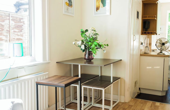 Comfy Kingston Central Garden House & Free Parking - Foto 32