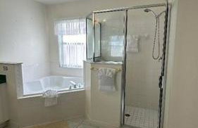 Family Vacation Home in Quiet Community with Private Pool and Spa - Foto 7