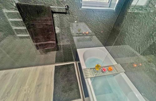 Stylish House Near Hospital with Free Parking - Foto 35