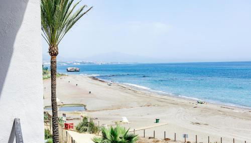 LAP- 3 bed apartment on the beach. Families only - Photo 3, Other