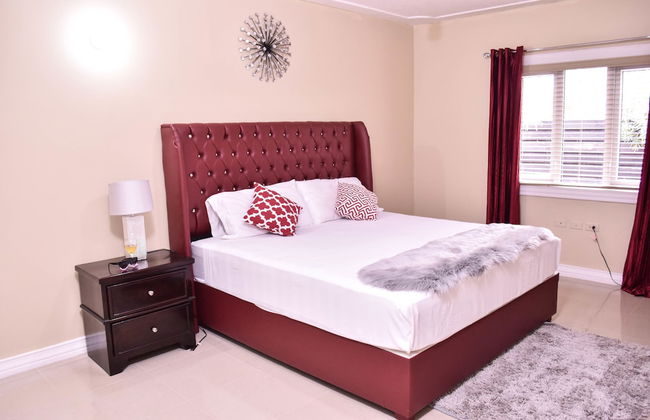 Executive Arcadia Luxury Guest Apartment - Photo 33