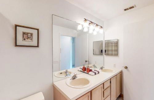 Families with Pets! Home Near Orlando Theme Parks - Photo 12