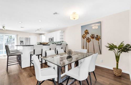 Private Pool - Outdoor Shower - Arcade games - Foto 29