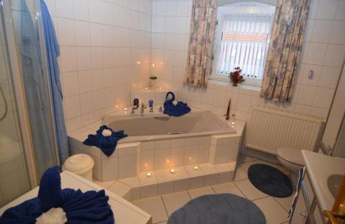 Schones Ferienhaus mit Grossem Garten bei Stadlern - Foto 30