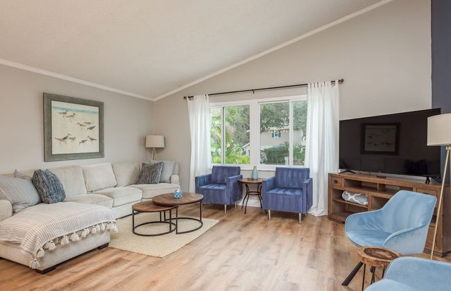 Great 6BR for All Ages/Heated Pool 5 Min to Beach by RedAwning - Foto 27