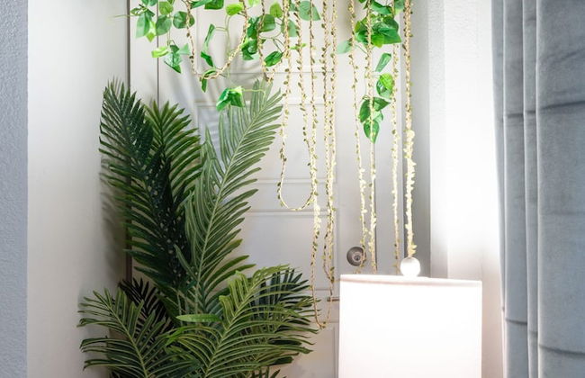 Upstay - East Austin Home w Yard Games Fire Pit - Photo 31