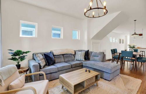 Fountain Square Gem with Rooftop Patio & Fire Pit- Family Friendly - Foto 6