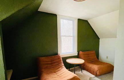 Cozy Cottage with Jacuzzi, Sauna, Fire Pit and Reading Nook! - Foto 16