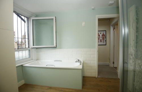 COSY CAMDEN 2 BEDROOM APARTMENT WITH TERRACE - Foto 17